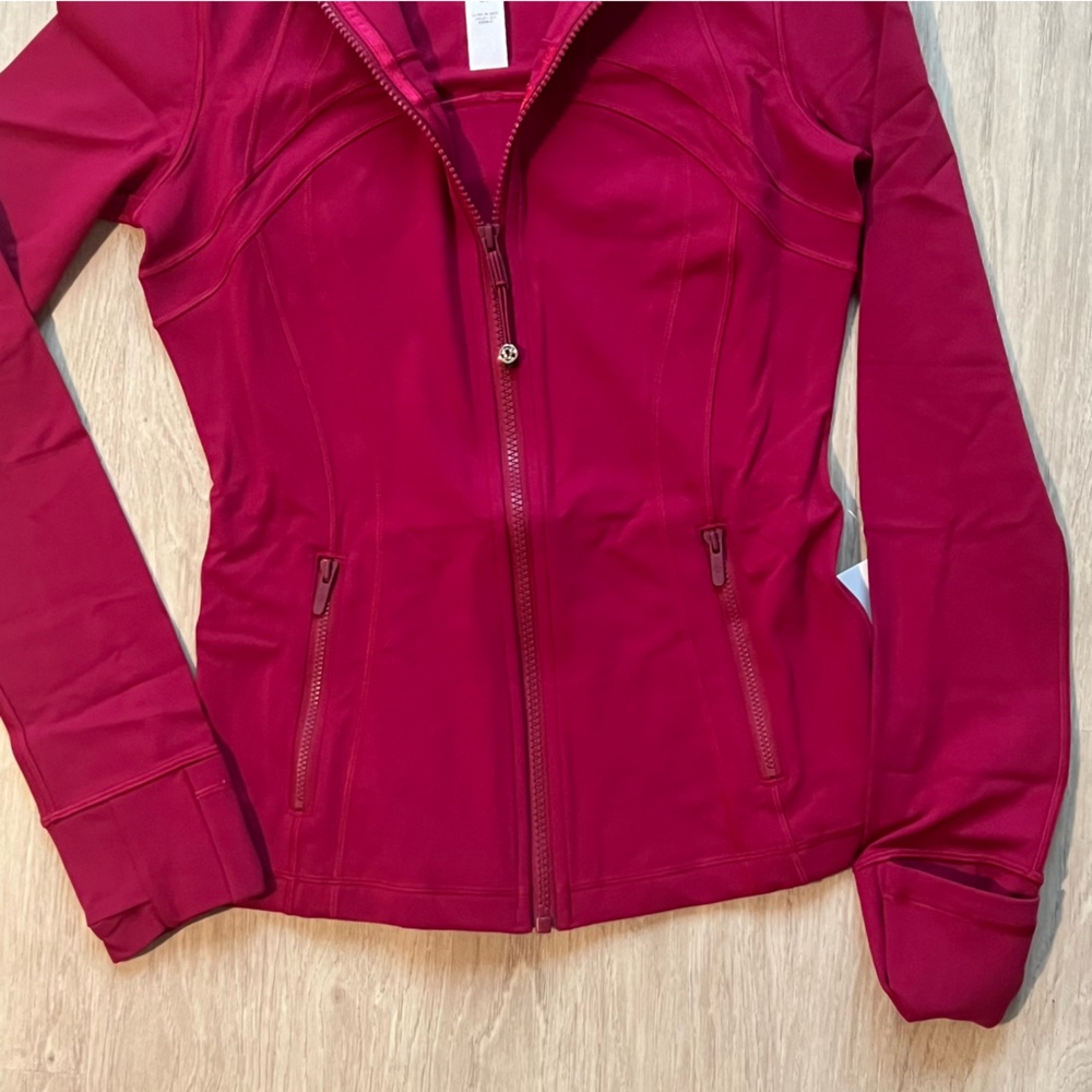 Lululemon Define Jacket Rumble Berry Nulu Size 6 NWT - Picture 3 of 9